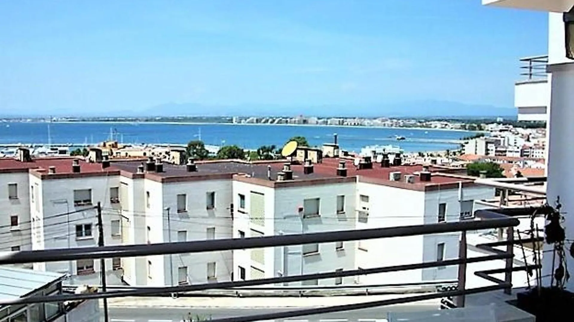 Ferienwohnung 3232 - Sofia C-1, Fantastica Vista, Zona Tranquila, Garage. - Es-258-93 Roses